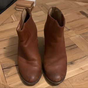 Madewell leather slip on heeled boots